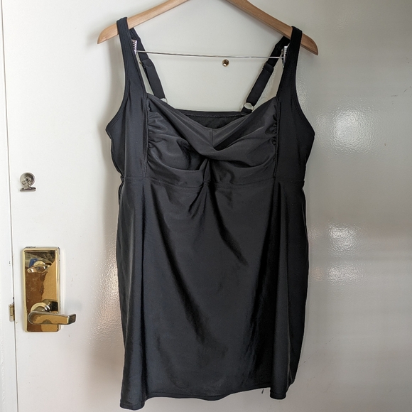 Target Ava & Viv Black Twist One-Piece Modest Swimsuit Swim Dress 20W - Picture 2 of 16